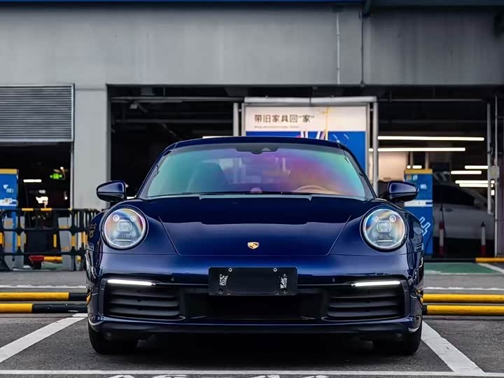 Фото 2 - Porsche 911