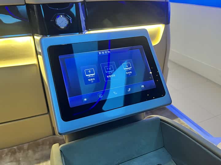 Photo 8 - Mercedes-Benz Vito