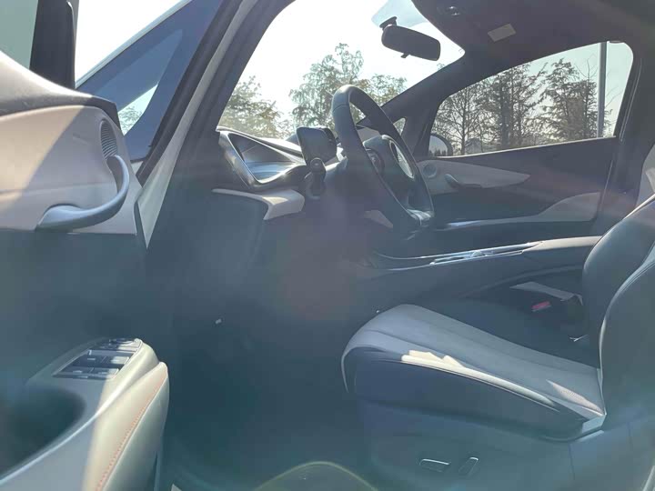 Фото 5 - BYD Dolphin