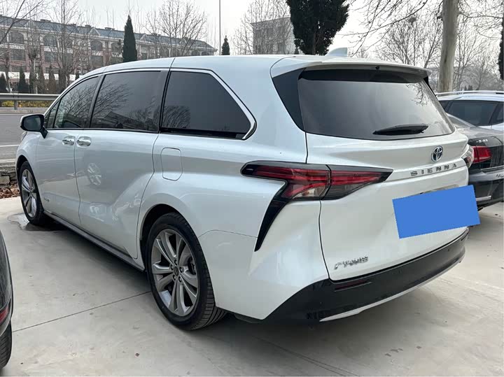 Фото 3 - Toyota Sienna