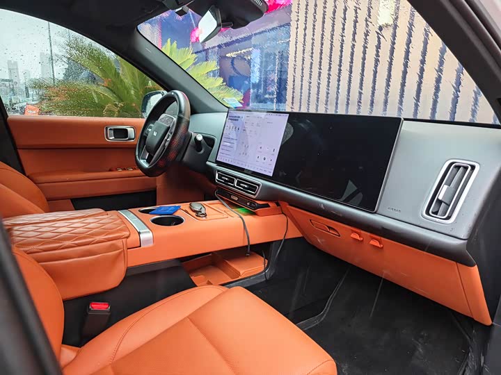 Photo 5 - LiXiang L6