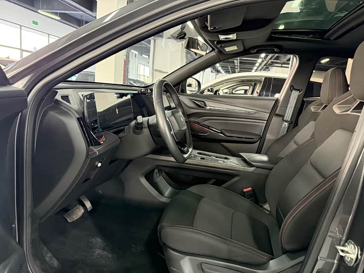 Фото 4 - Changan X5 Plus