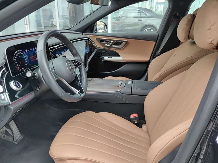 Photo 7 - Mercedes-Benz E-Class Hybrid