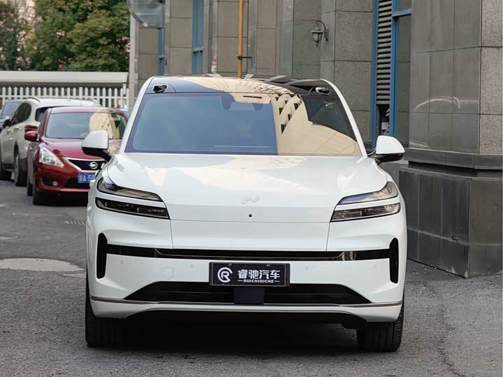 Фото 2 - Nio Onvo L90