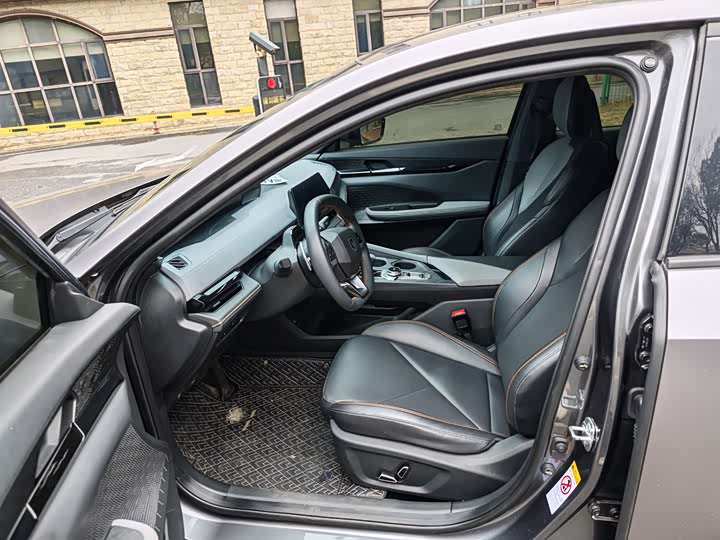 Фото 5 - Changan UNI-V