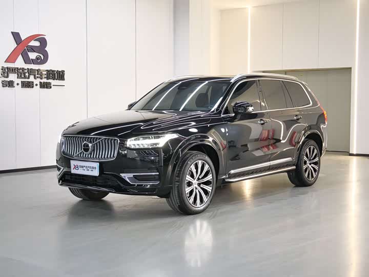 Фото 1 - Volvo XC90
