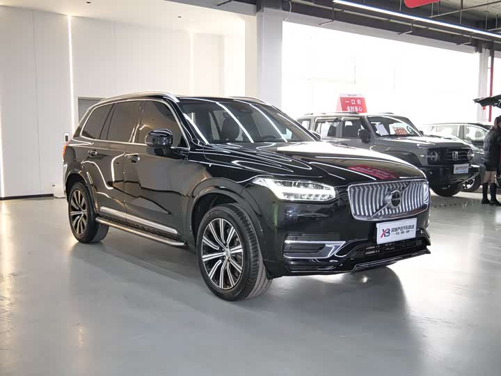 Фото 6 - Volvo XC90