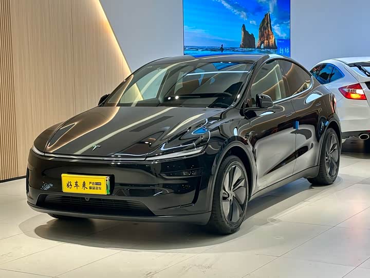 Фото 1 - Tesla Model Y