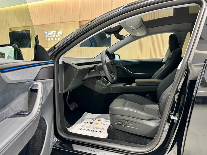Фото 7 - Tesla Model Y