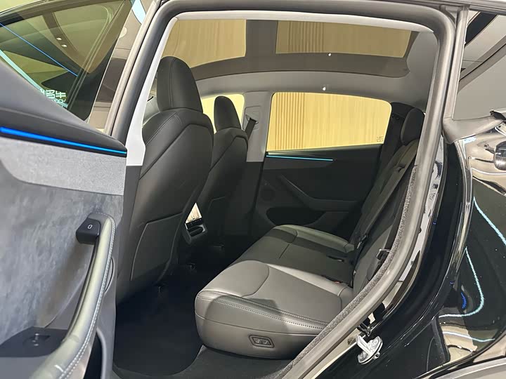 Фото 8 - Tesla Model Y