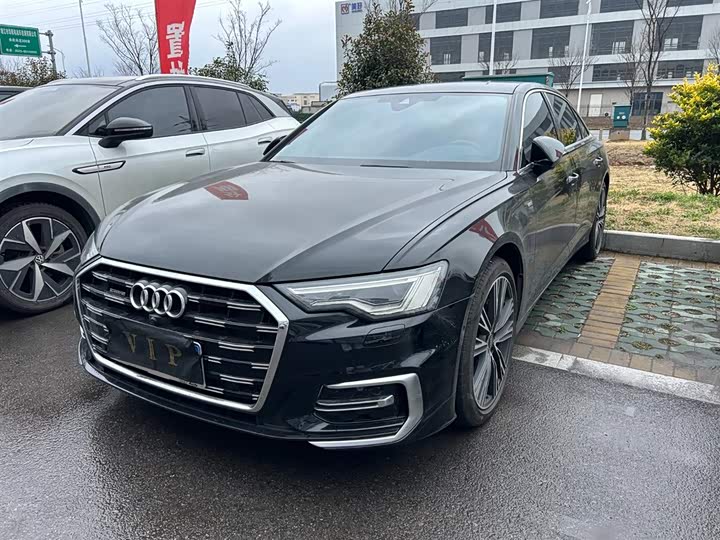 Фото 1 - Audi A6L