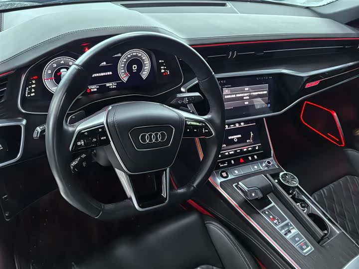 Фото 4 - Audi A6L