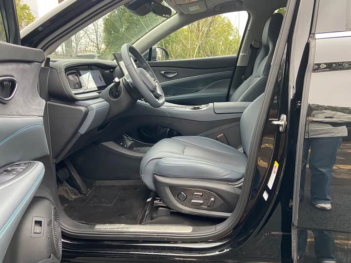 Фото 5 - BYD Sea Lion 07 DM-i Hybrid