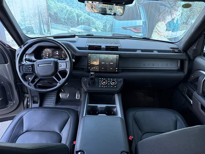 Фото 7 - Land Rover Defender