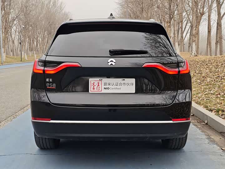 Фото 4 - Nio ES8