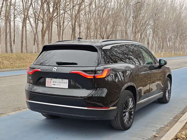 Фото 6 - Nio ES8