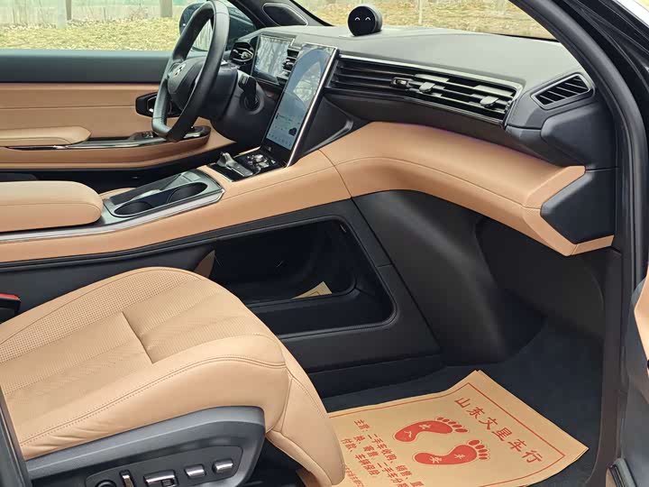 Фото 9 - Nio ES8