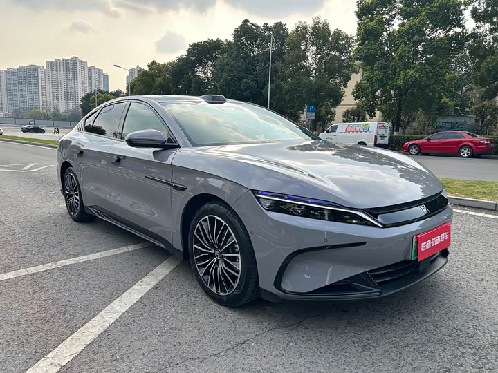 Фото 3 - BYD Han