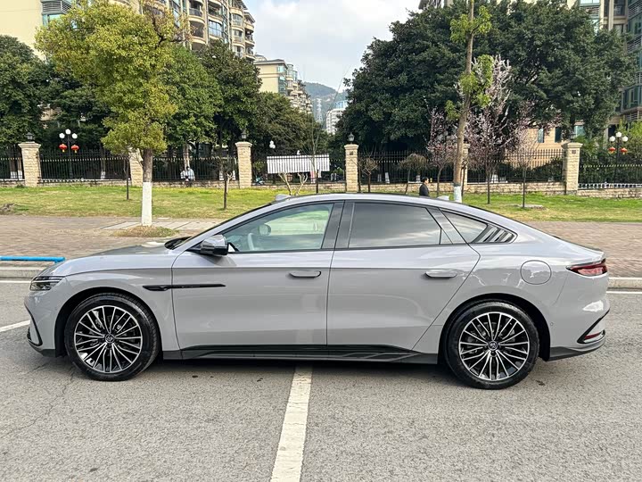 Фото 4 - BYD Han