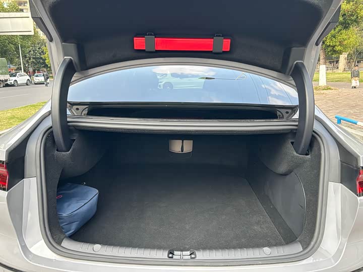 Фото 9 - BYD Han