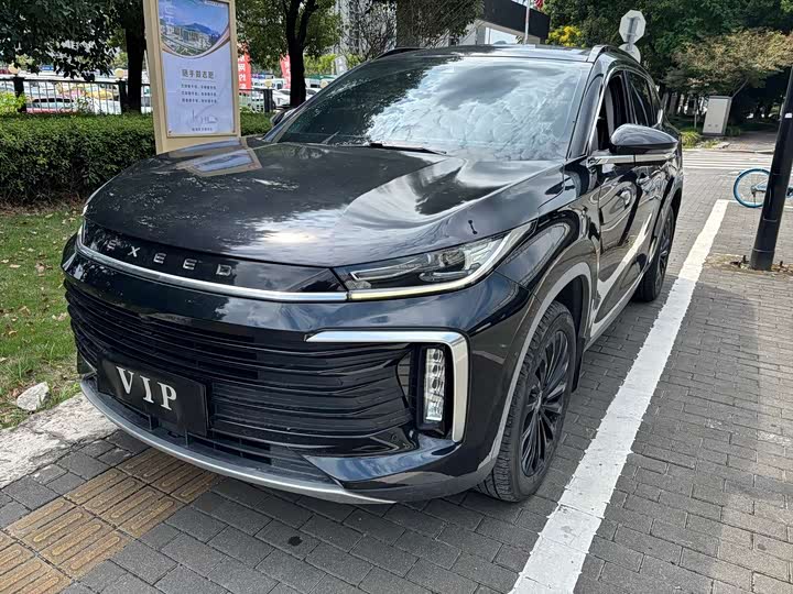 Фото 2 - Exeed TXL