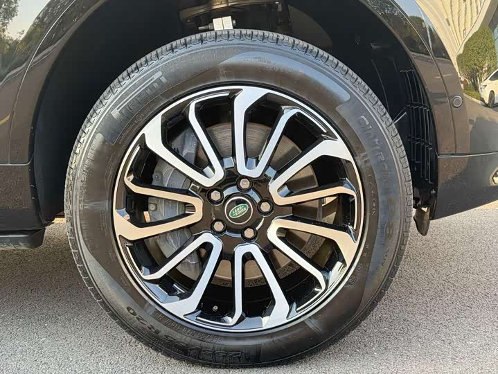 Фото 8 - Land Rover Discovery