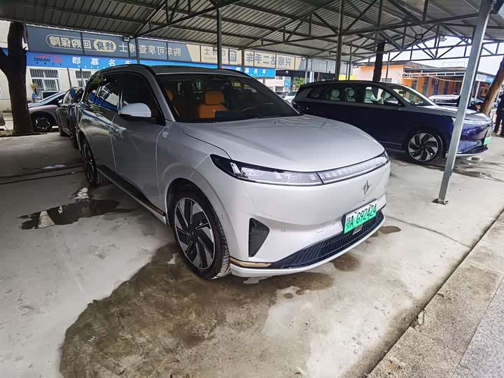 Фото 3 - Dongfeng Yipai eπ 008