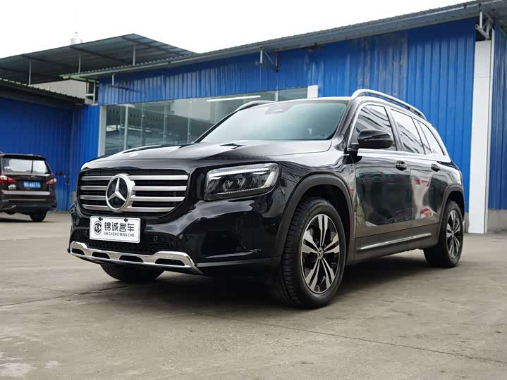 Фото 1 - Mercedes-Benz GLB-Class