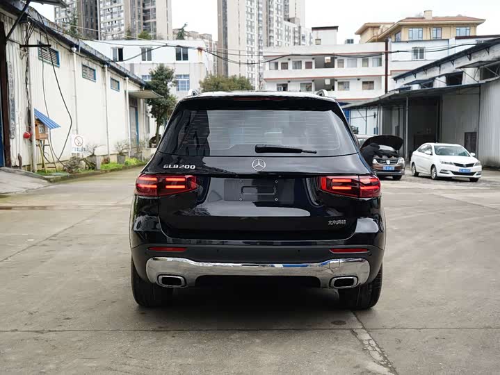 Фото 8 - Mercedes-Benz GLB-Class