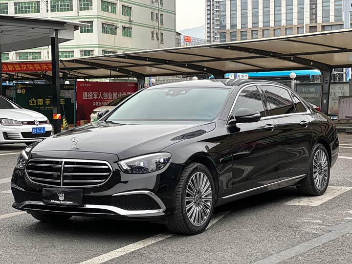 Фото 1 - Mercedes-Benz E-Class