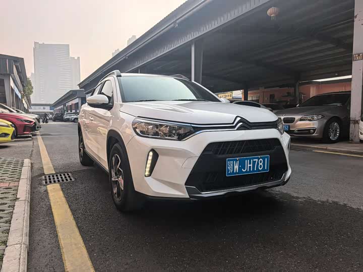 Photo 3 - Citroen C3-XR