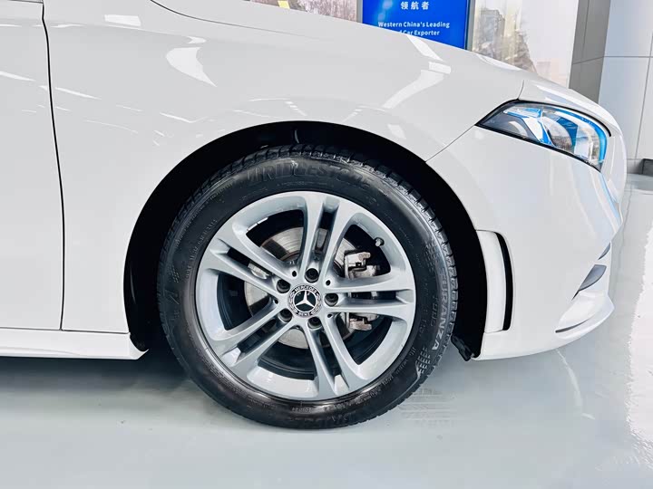 Фото 4 - Mercedes-Benz A-Class