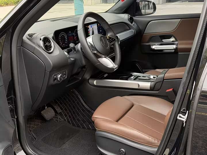 Фото 6 - Mercedes-Benz GLB-Class