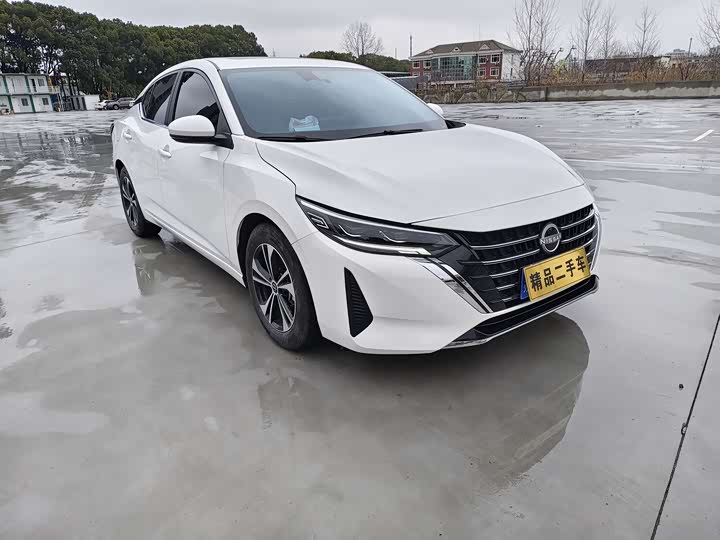 Фото 3 - Nissan Sylphy