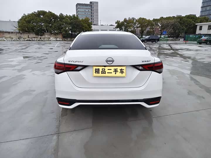 Фото 8 - Nissan Sylphy