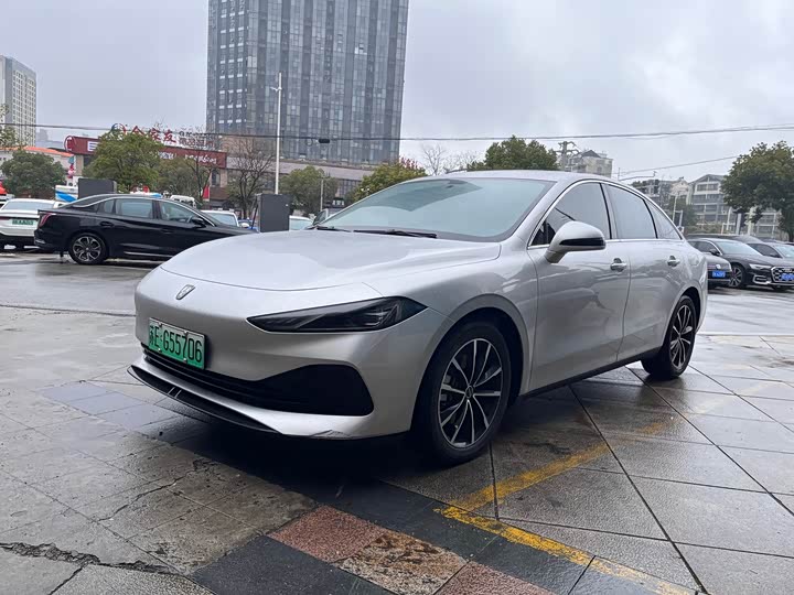 Фото 1 - Roewe D7