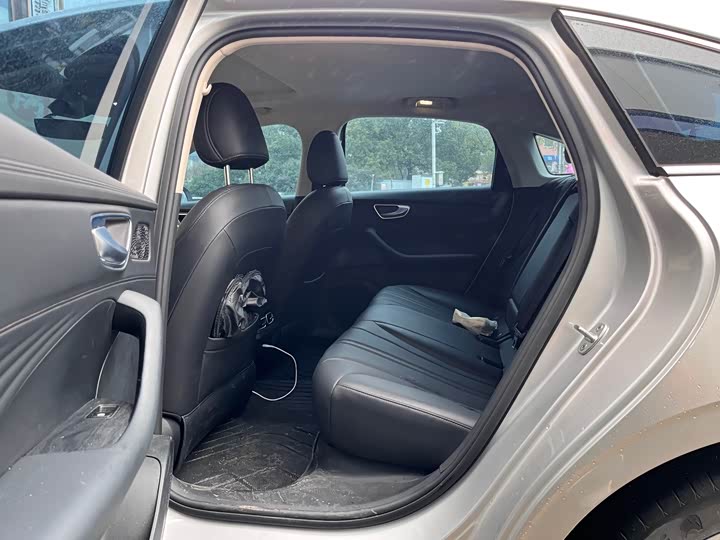 Фото 5 - Roewe D7