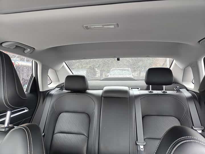 Фото 5 - Geely Emgrand