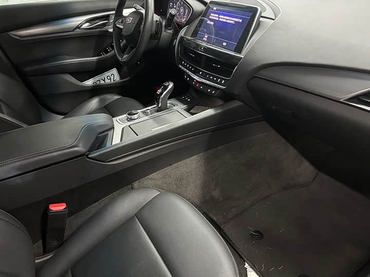 Фото 4 - Cadillac CT5