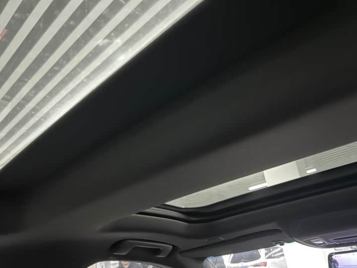 Фото 9 - Cadillac CT5