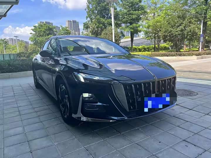 Фото 3 - Hongqi H6