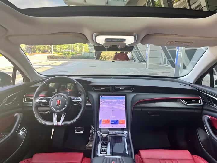 Фото 5 - Hongqi H6