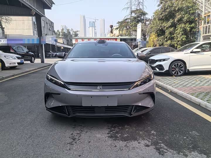 Фото 2 - BYD Han