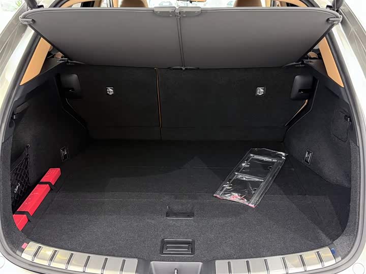 Фото 8 - Lexus NX