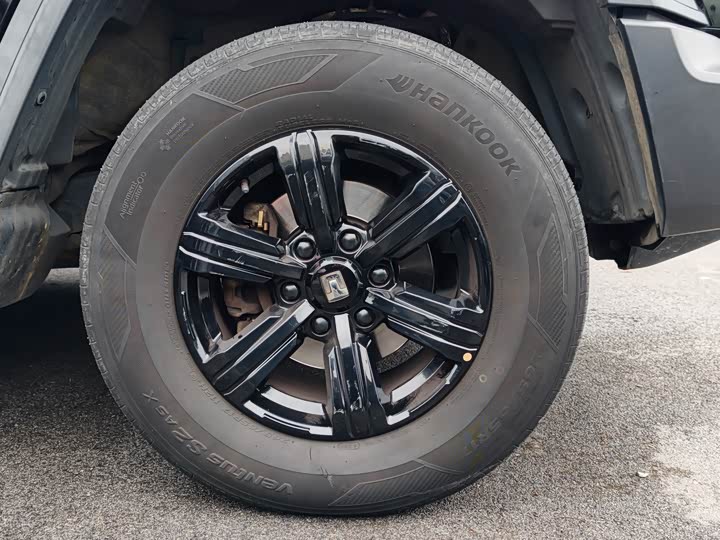 Фото 9 - Tank 300