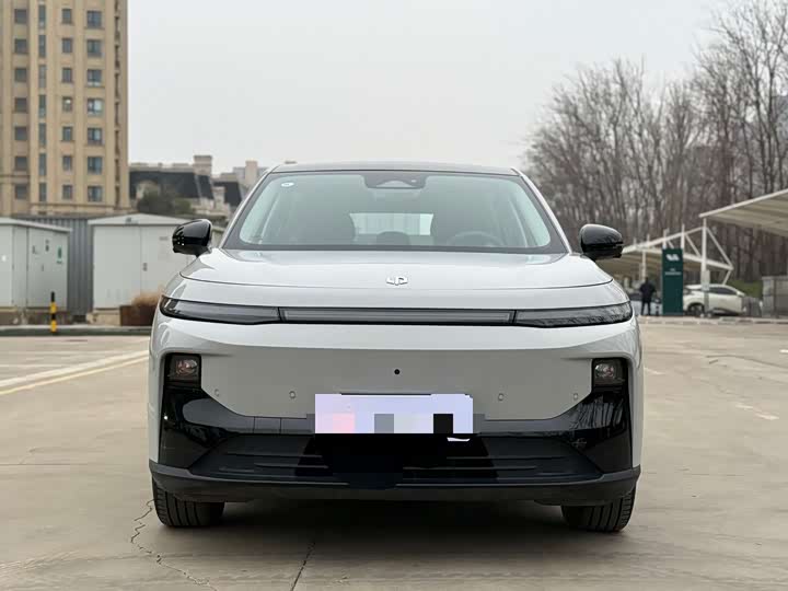 Фото 2 - Leapmotor B10