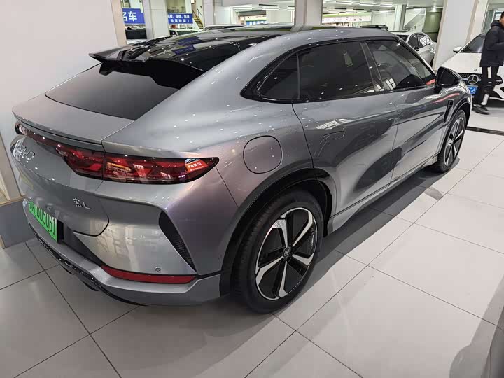 Фото 4 - BYD Song L