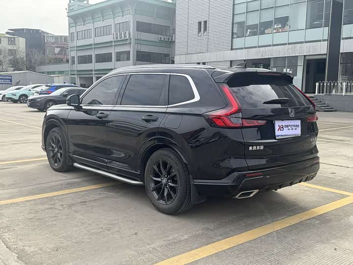 Фото 6 - Honda CR-V