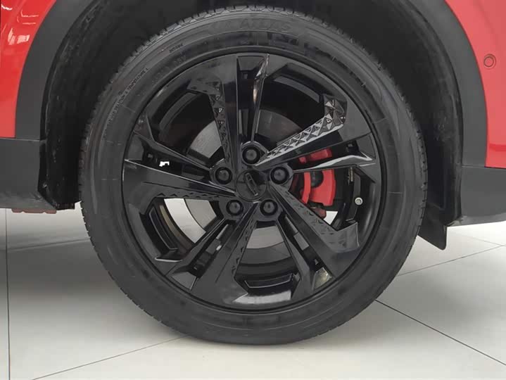 Фото 6 - Geely Coolray