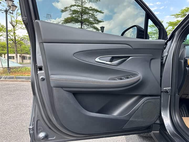 Фото 4 - Changan UNI-T